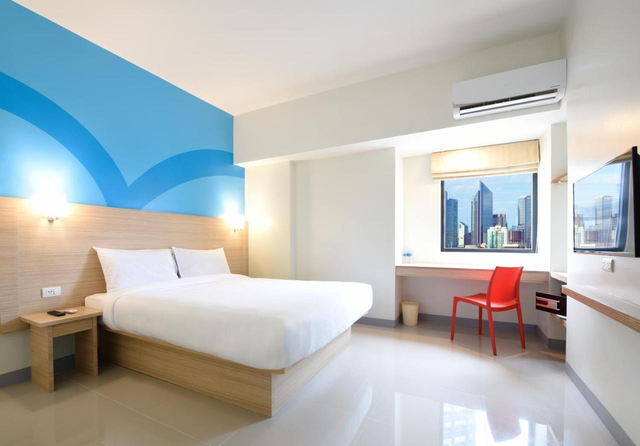 Hop Inn Hotel Tomas Morato Кесон-Сити Экстерьер фото